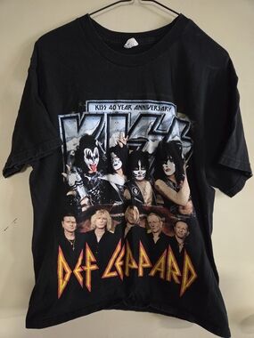 KISS/Def Leppard Black Graphic Tee - 40 Year Anniversary
